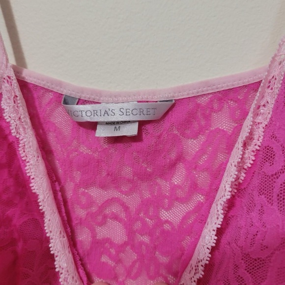 Victoria secret pink lace dress with ruffled hem - Picture 4 of 5